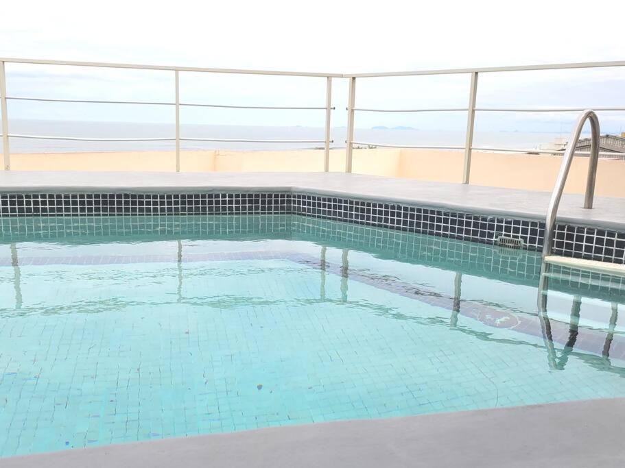 Apartamento Brejatuba Beira Mar Guaratuba Exteriör bild